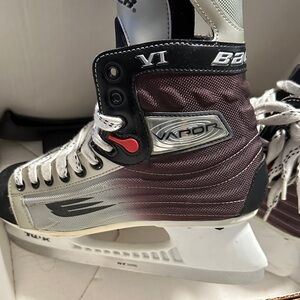 Bauer Vapor VI Ice Hockey Skates - Black, White, Silver, purple